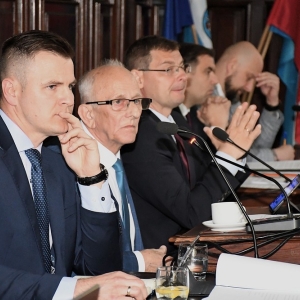 głosowanie-sesja-jawor-fot-zjak41.JPG