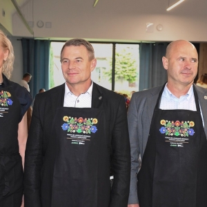 folk-kgw-fot-zjak154.JPG