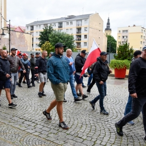 marsz-pamieci-legnica-fotBS_64.jpg