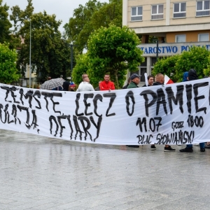 marsz-pamieci-legnica-fotBS_7.jpg