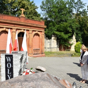 hold-Ofiarom-ludobojstwa10.jpg