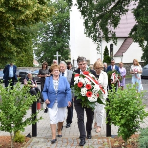 hold-Ofiarom-ludobojstwa16.jpg