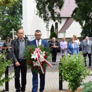 hold-Ofiarom-ludobojstwa18.jpg