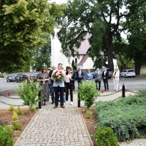 hold-Ofiarom-ludobojstwa19.jpg