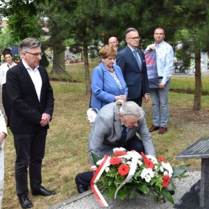 hold-Ofiarom-ludobojstwa33.jpg