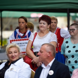 30-biesiada-kresowa-pielgrzymka-korowod-rozpoczecie-fot-BS_106.jpg