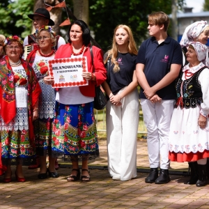 30-biesiada-kresowa-pielgrzymka-korowod-rozpoczecie-fot-BS_115.jpg