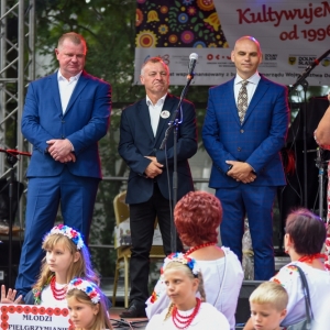 30-biesiada-kresowa-pielgrzymka-korowod-rozpoczecie-fot-BS_146.jpg