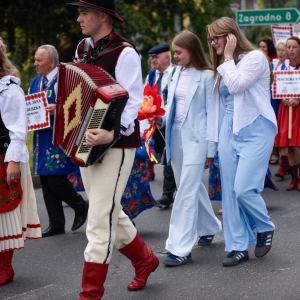 30-biesiada-kresowa-pielgrzymka-korowod-rozpoczecie-fot-BS_24.jpg