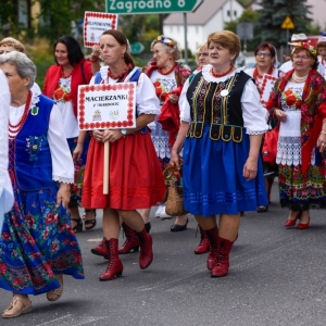 30-biesiada-kresowa-pielgrzymka-korowod-rozpoczecie-fot-BS_25.jpg