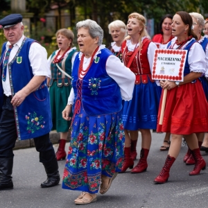 30-biesiada-kresowa-pielgrzymka-korowod-rozpoczecie-fot-BS_26.jpg