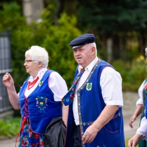 30-biesiada-kresowa-pielgrzymka-korowod-rozpoczecie-fot-BS_27.jpg
