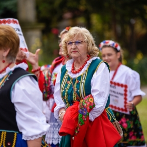 30-biesiada-kresowa-pielgrzymka-korowod-rozpoczecie-fot-BS_29.jpg