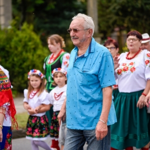 30-biesiada-kresowa-pielgrzymka-korowod-rozpoczecie-fot-BS_32.jpg