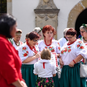 30-biesiada-kresowa-pielgrzymka-korowod-rozpoczecie-fot-BS_4.jpg