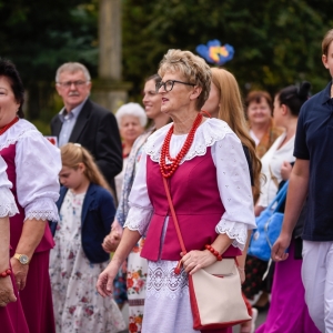 30-biesiada-kresowa-pielgrzymka-korowod-rozpoczecie-fot-BS_42.jpg