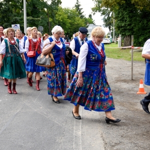 30-biesiada-kresowa-pielgrzymka-korowod-rozpoczecie-fot-BS_61.jpg
