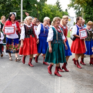 30-biesiada-kresowa-pielgrzymka-korowod-rozpoczecie-fot-BS_64.jpg