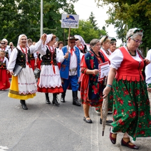 30-biesiada-kresowa-pielgrzymka-korowod-rozpoczecie-fot-BS_71.jpg