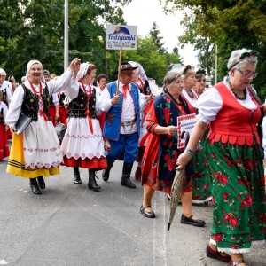 30-biesiada-kresowa-pielgrzymka-korowod-rozpoczecie-fot-BS_72.jpg