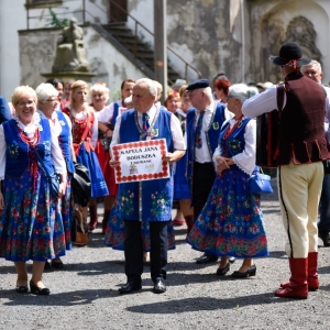 30-biesiada-kresowa-pielgrzymka-korowod-rozpoczecie-fot-BS_8.jpg
