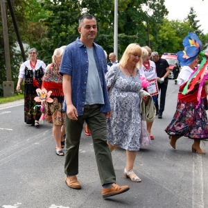 30-biesiada-kresowa-pielgrzymka-korowod-rozpoczecie-fot-BS_81.jpg