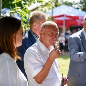 30-biesiada-kresowa-pielgrzymka-stoiska-komisja-nagrody-fot-BS_116.jpg