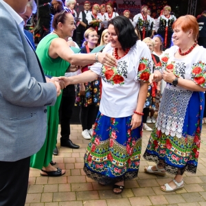 30-biesiada-kresowa-pielgrzymka-stoiska-komisja-nagrody-fot-BS_168.jpg