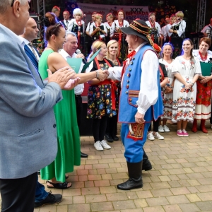 30-biesiada-kresowa-pielgrzymka-stoiska-komisja-nagrody-fot-BS_176.jpg