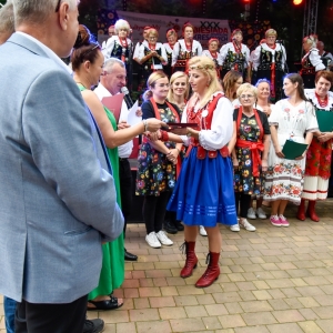 30-biesiada-kresowa-pielgrzymka-stoiska-komisja-nagrody-fot-BS_181.jpg