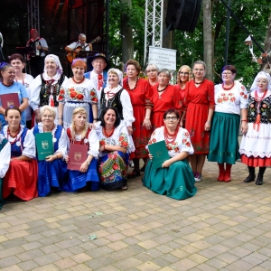 30-biesiada-kresowa-pielgrzymka-stoiska-komisja-nagrody-fot-BS_194.jpg
