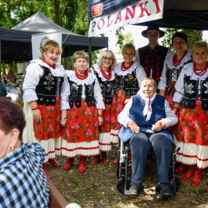 30-biesiada-kresowa-pielgrzymka-stoiska-komisja-nagrody-fot-BS_79.jpg