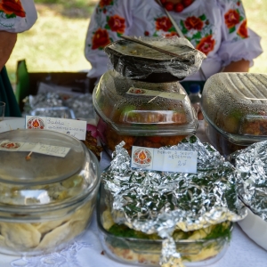 30-biesiada-kresowa-pielgrzymka-stoiska-komisja-nagrody-fot-BS_91.jpg
