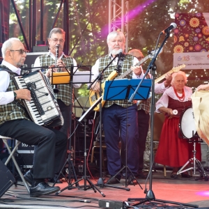 30-biesiada-kresowa-pielgrzymka-wystepu-fot-BS_76.jpg