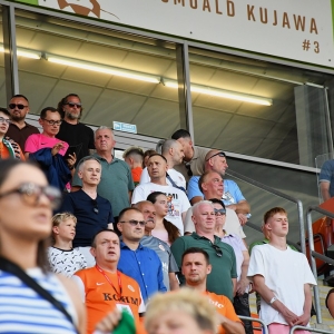 kibice-zl-lechia-fot-ewajak075.JPG