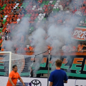 kibice-zl-lechia-fot-ewajak223.JPG