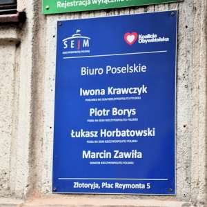 biuro-poselskie-fot-zjak01.JPG