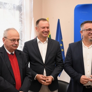 biuro-poselskie-fot-zjak13.JPG