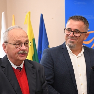 biuro-poselskie-fot-zjak30.JPG
