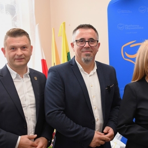 biuro-poselskie-fot-zjak61.JPG
