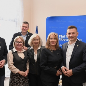 biuro-poselskie-fot-zjak73.JPG