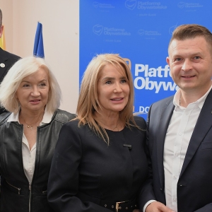 biuro-poselskie-fot-zjak74.JPG
