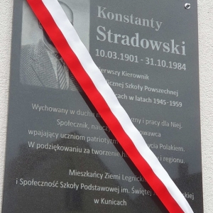 tablica-Konstanty-Stradowski-fot-jagoda-balicka01.jpg