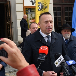 konferencja-fot-ewajak003.JPG