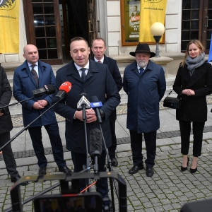 konferencja-fot-ewajak008.JPG