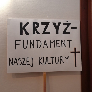 awantura-o-krzyze-fot-ewajak002.JPG