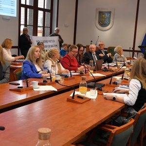 awantura-o-krzyze-fot-ewajak099.JPG