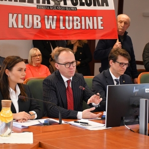 awantura-o-krzyze-fot-ewajak105.JPG