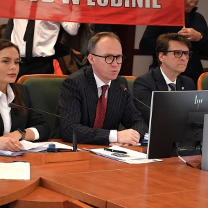 awantura-o-krzyze-fot-ewajak108.JPG