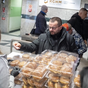 paczki-z-nadzieniem-fot-kghm36.jpg